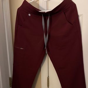 FIGS Burgundy Zamora Joggers - Small